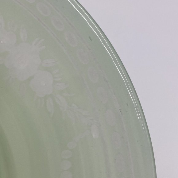 Jade Green Art Glass 7” Plates Engraved to Alabaster, Carder Steuben ? Unmarked - Picture 12 of 16